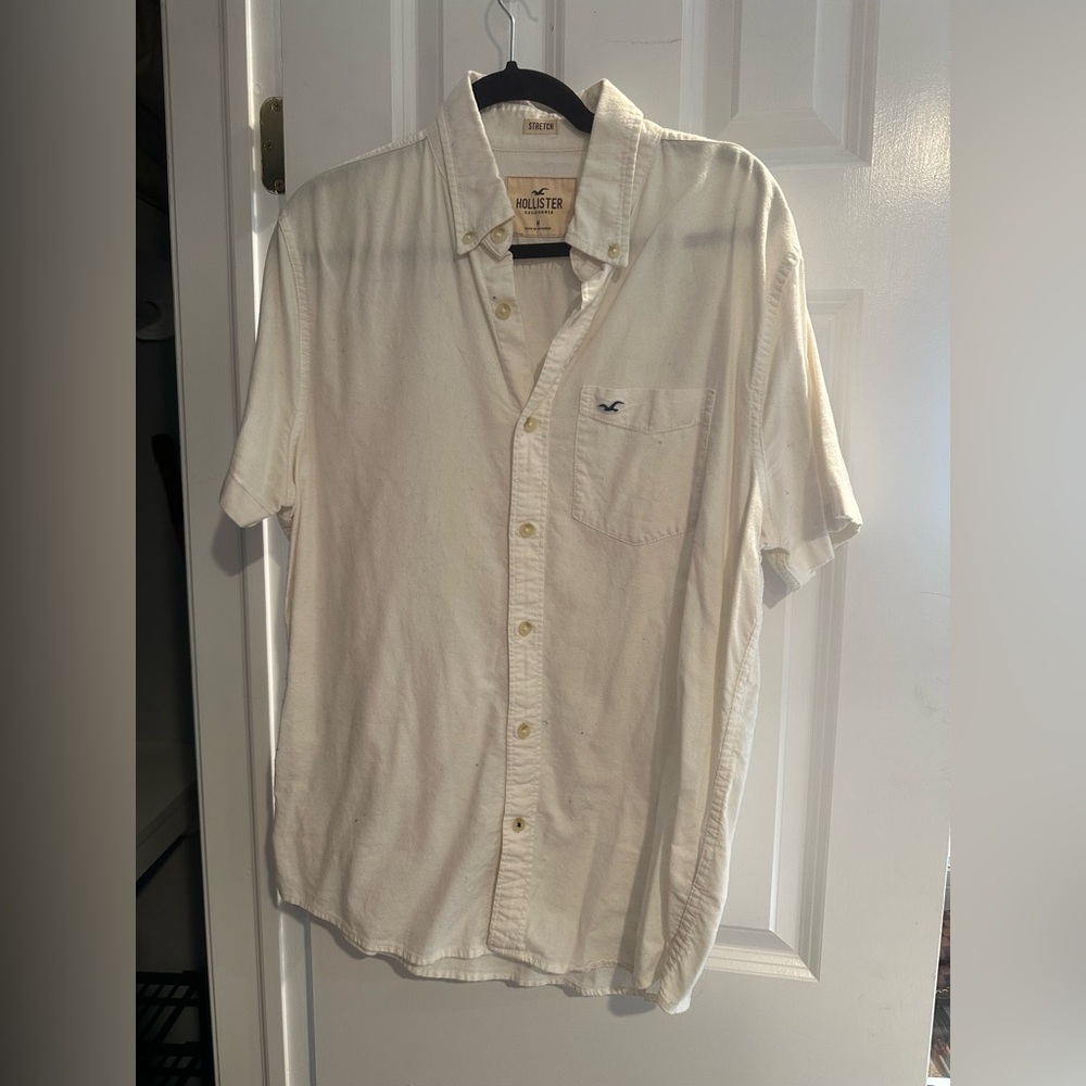 Holister men’s collard shirt